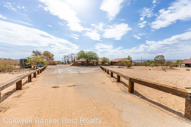 Foto del edificio - 3 br, 2 bath House - CAL144 144 Calle De C...