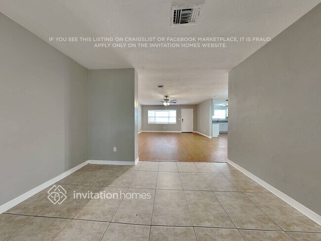 Building Photo - 5730 Volsella Pl