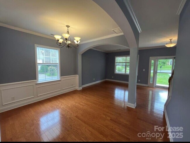 Foto del edificio - 126 Cloister Ln