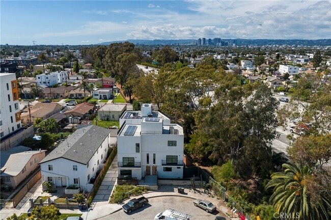 Photo - 2517 Alsace Ave Townhome