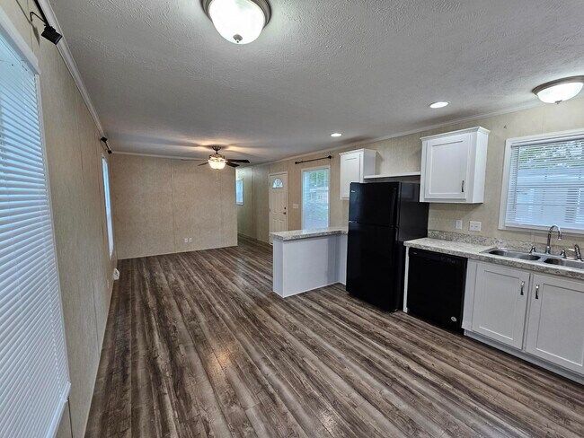 Foto del edificio - 57 Millstream Ct
