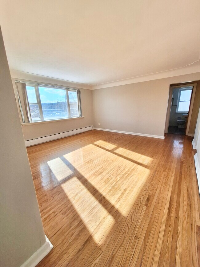 Photo du bâtiment - 1 Osler Court, Hamilton, Dundas