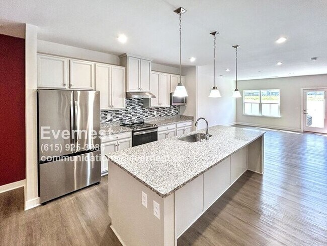 Building Photo - 4-Bedroom, 2.5-Bath Home with Convenient A...