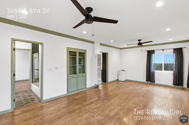 Foto del edificio - 3466 E 8th St