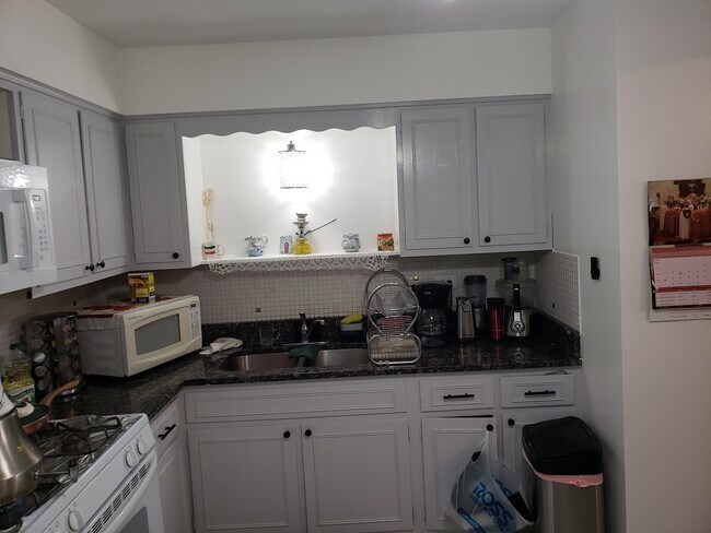 Foto del edificio - 8203 Niles Center Rd