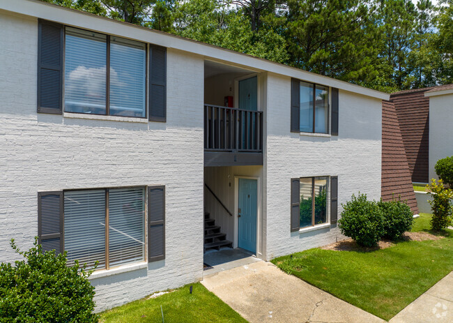 Building Photo - Riverwalk Auburn