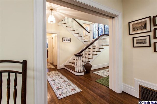 Foto del edificio - 695 S Madison Ave