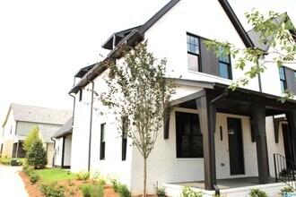 Building Photo - 1766 Riverton Ln