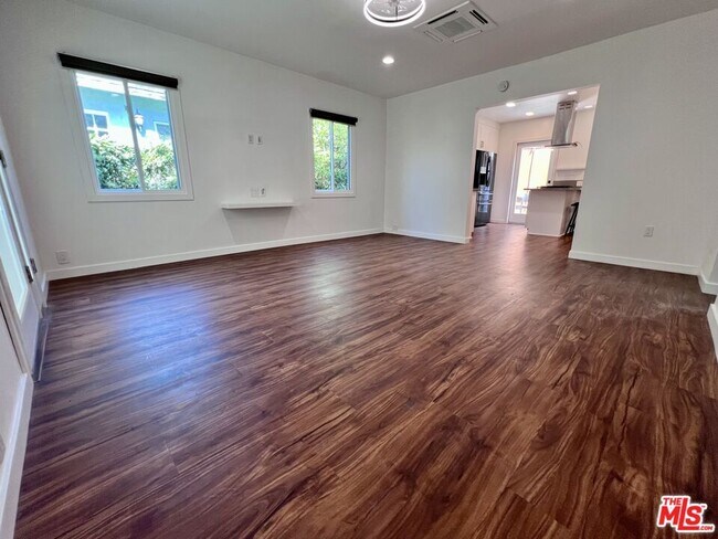 Building Photo - 832 Indiana Ave