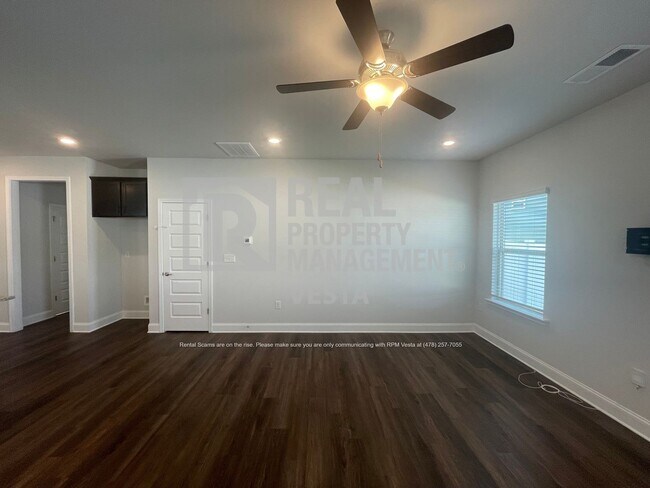 Foto del edificio - 514 Southern Oaks Dr