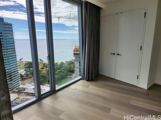 Foto principal - 1000 Auahi St