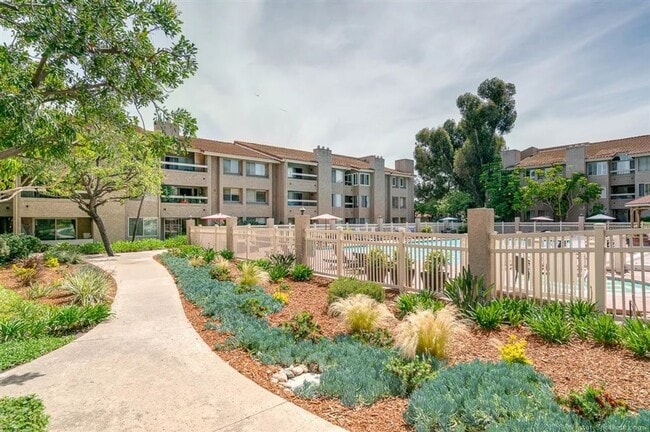 Building Photo - ***Move in Now Special-One Month Free Rent...