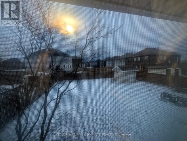 Building Photo - 63 Robert St