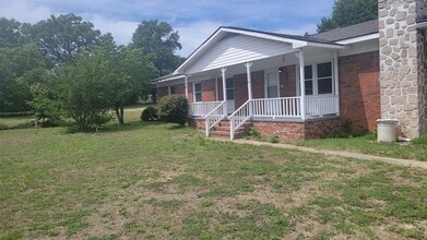 Building Photo - 174 Richardson Cir