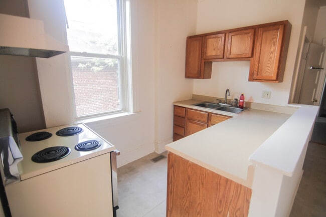 Foto del edificio - 3148 Oregon Ave