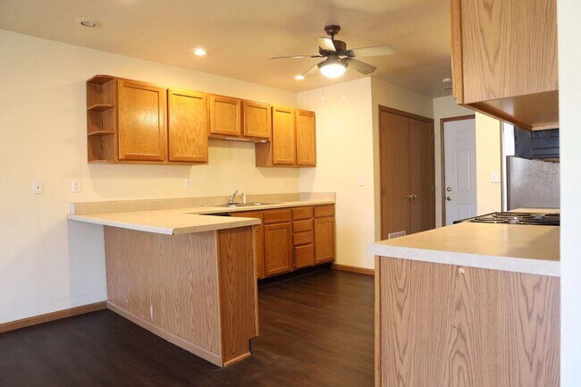 Foto del edificio - 22635 Hollow Oak Ln
