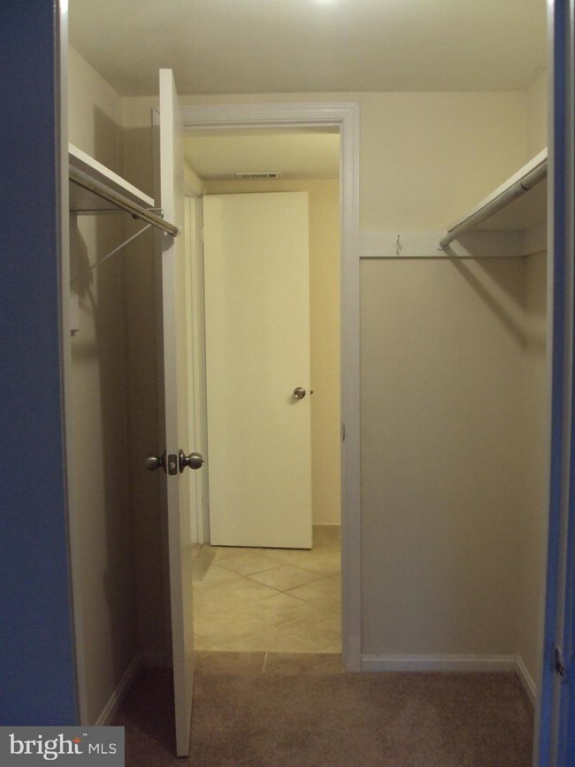 Foto del edificio - 752 Quince Orchard Blvd