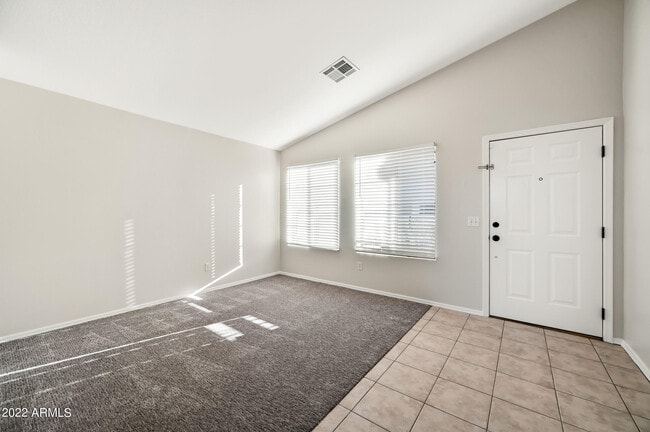 Building Photo - 4036 E Melinda Ln