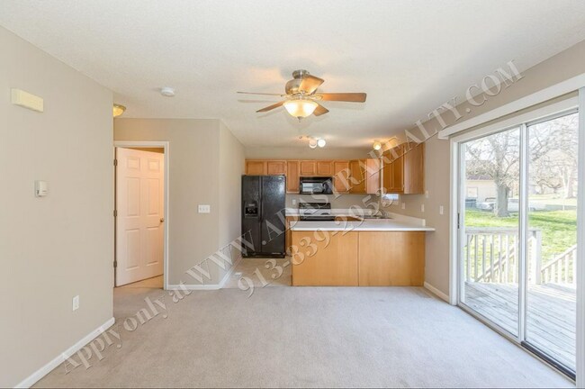 Foto del edificio - Beautiful 3 Bed 2 Bath Home in North KCMO-...