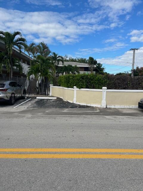 Foto del edificio - 837 NE 17th Terrace