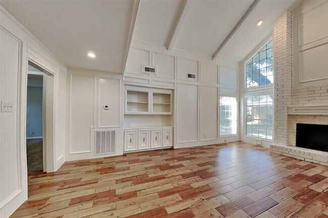 Foto del edificio - 8427 Burwood Park Dr