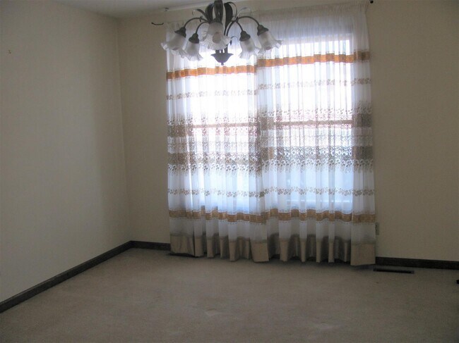 Foto del edificio - 492 Ashford Ln