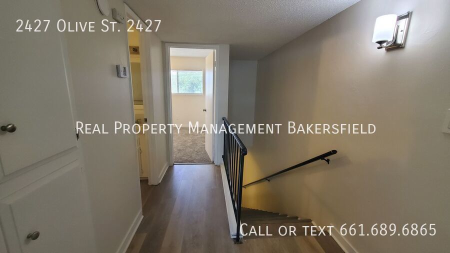 Foto principal - 2427 Olive St