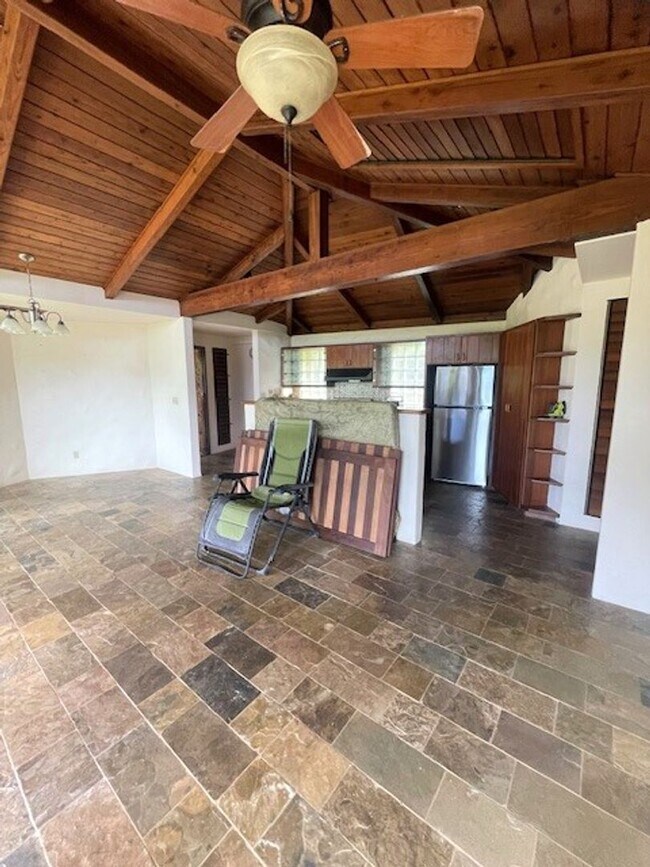 Foto del edificio - Gorgeous 2 Bedroom / 1 Bath in Waikane