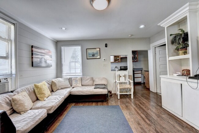 Foto del edificio - 1030 McMillan St NW
