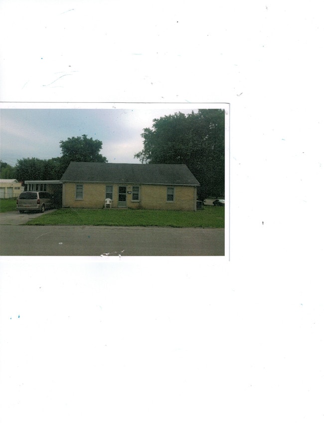 Building Photo - 119 Bassett Ave
