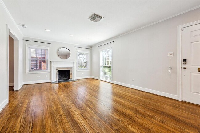 Foto del edificio - 6649 Fairfield St