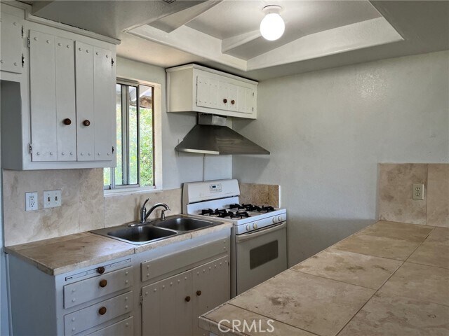 Foto del edificio - 34667 Borchard Rd