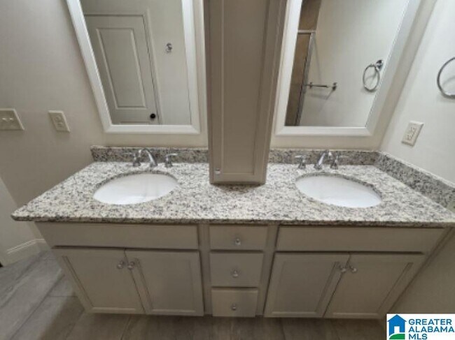 Foto del edificio - 4008 Lennox Rd