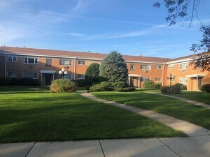 Foto principal - 1220 Carol St