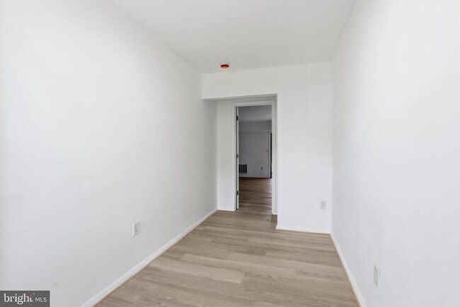 Foto del edificio - 1242 Liberte Ct