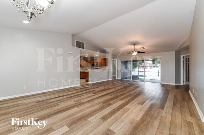 Foto del edificio - 2834 NW 19th Ave