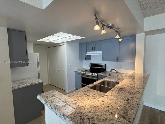 Foto del edificio - 9122 W Atlantic Blvd