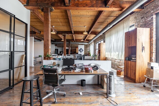 Foto del edificio - 3124 W Carroll Ave