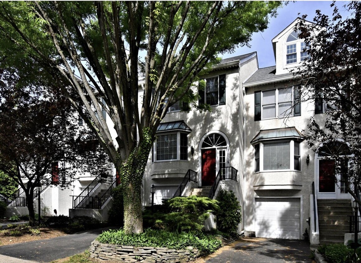 Foto principal - 3051 Mitchell Ct