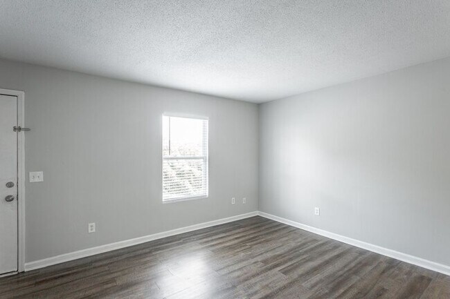 Foto del edificio - 4405 Delashmitt Rd
