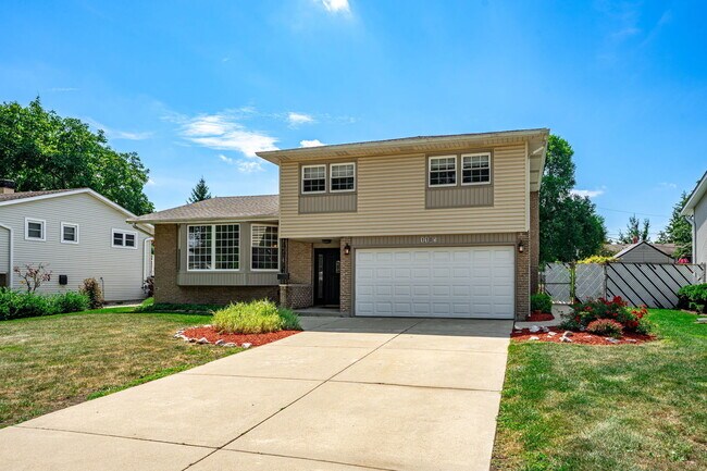 Foto del edificio - 1105 E Alder Ln