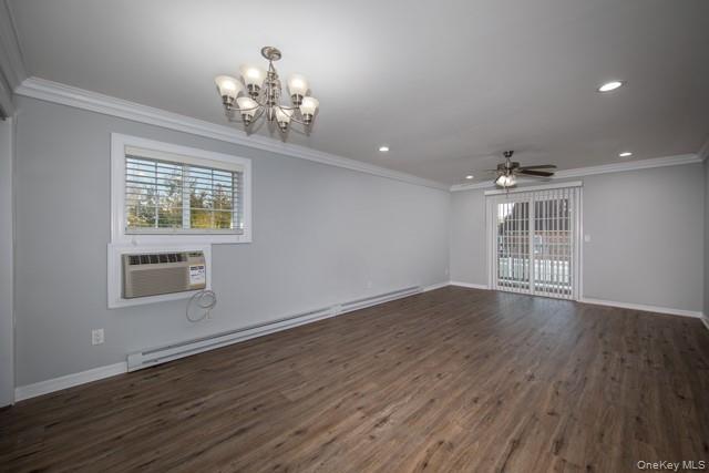 Building Photo - 1314 Smithtown Ave