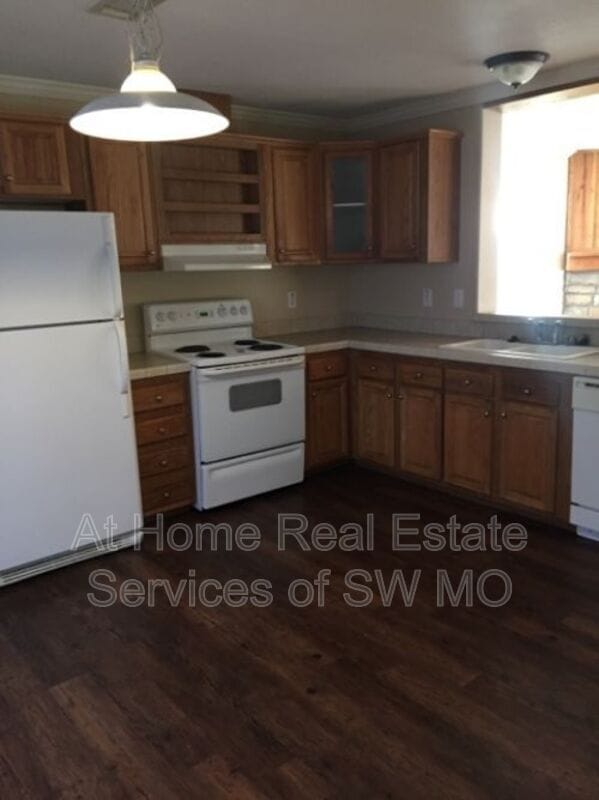 Foto del edificio - 503 W Warren Ave