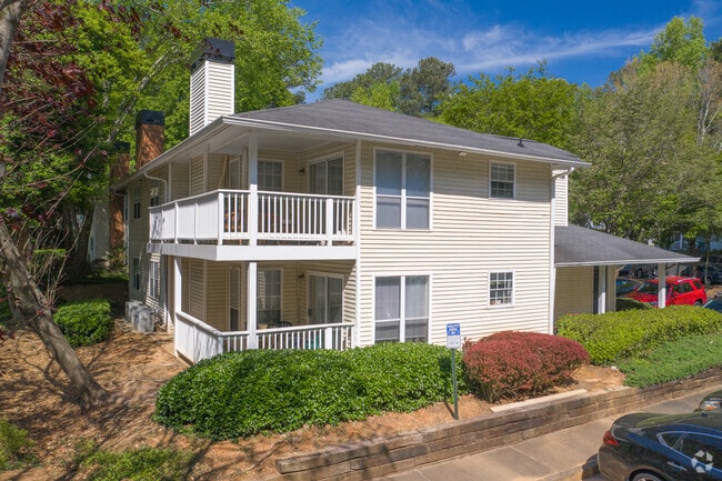 Building Photo - Dunwoody Village