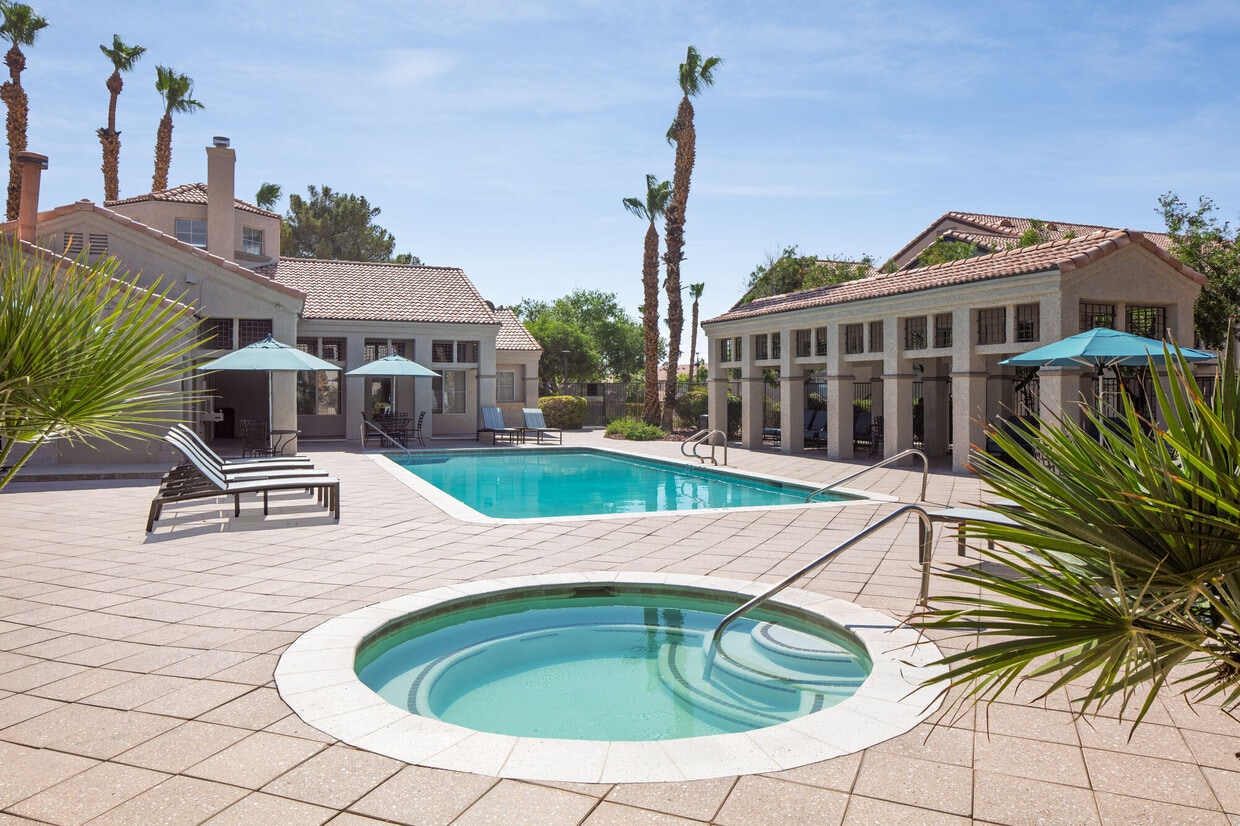 Primary Photo - Sahara West