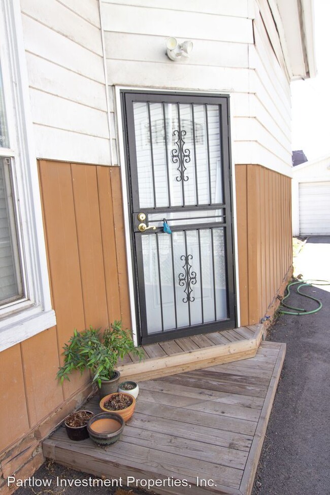 Building Photo - Studio, 1 bath House - 364 E. 700 S.