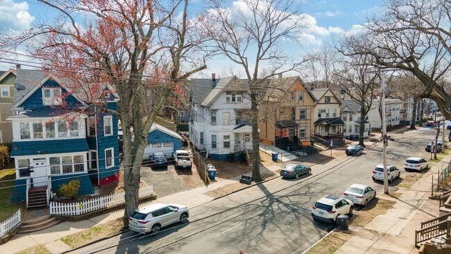 Building Photo - 58 Derby Ave