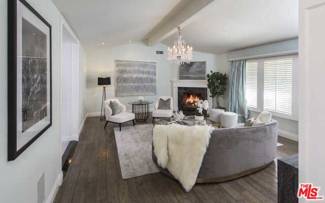 Foto del edificio - 15475 Milldale Dr