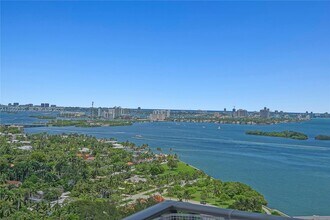 Building Photo - 780 NE 69th St