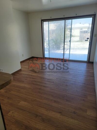 Foto del edificio - 5986 Polk Ct